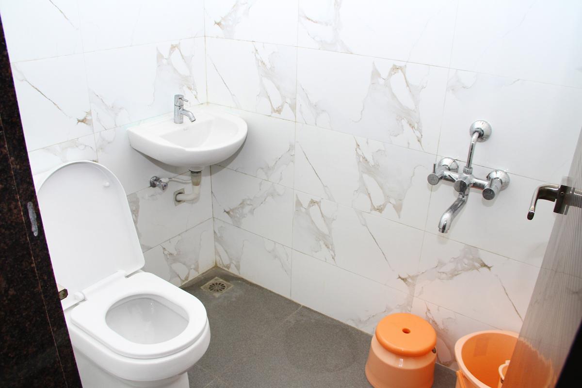 Mp Residency Hotell Kumbakonam Exteriör bild