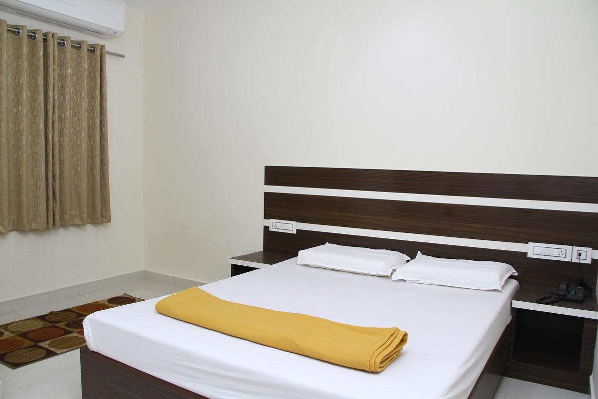 Mp Residency Hotell Kumbakonam Exteriör bild