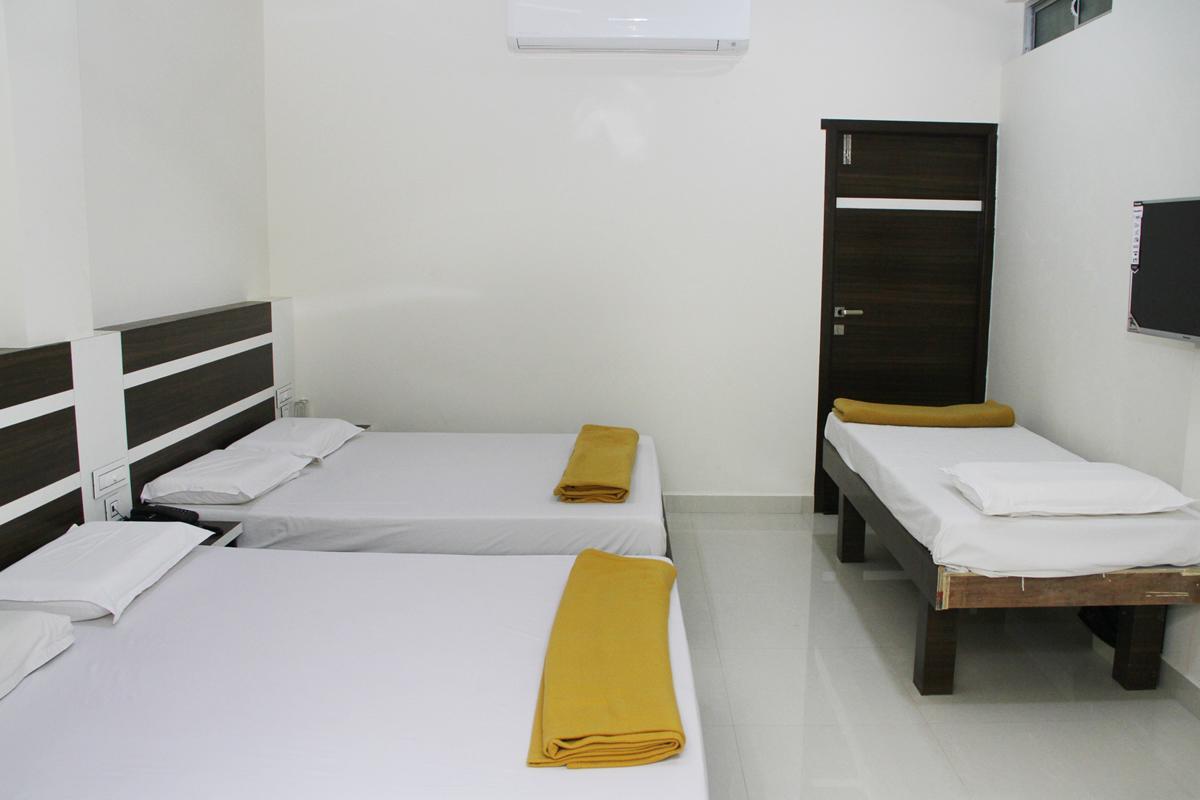 Mp Residency Hotell Kumbakonam Exteriör bild