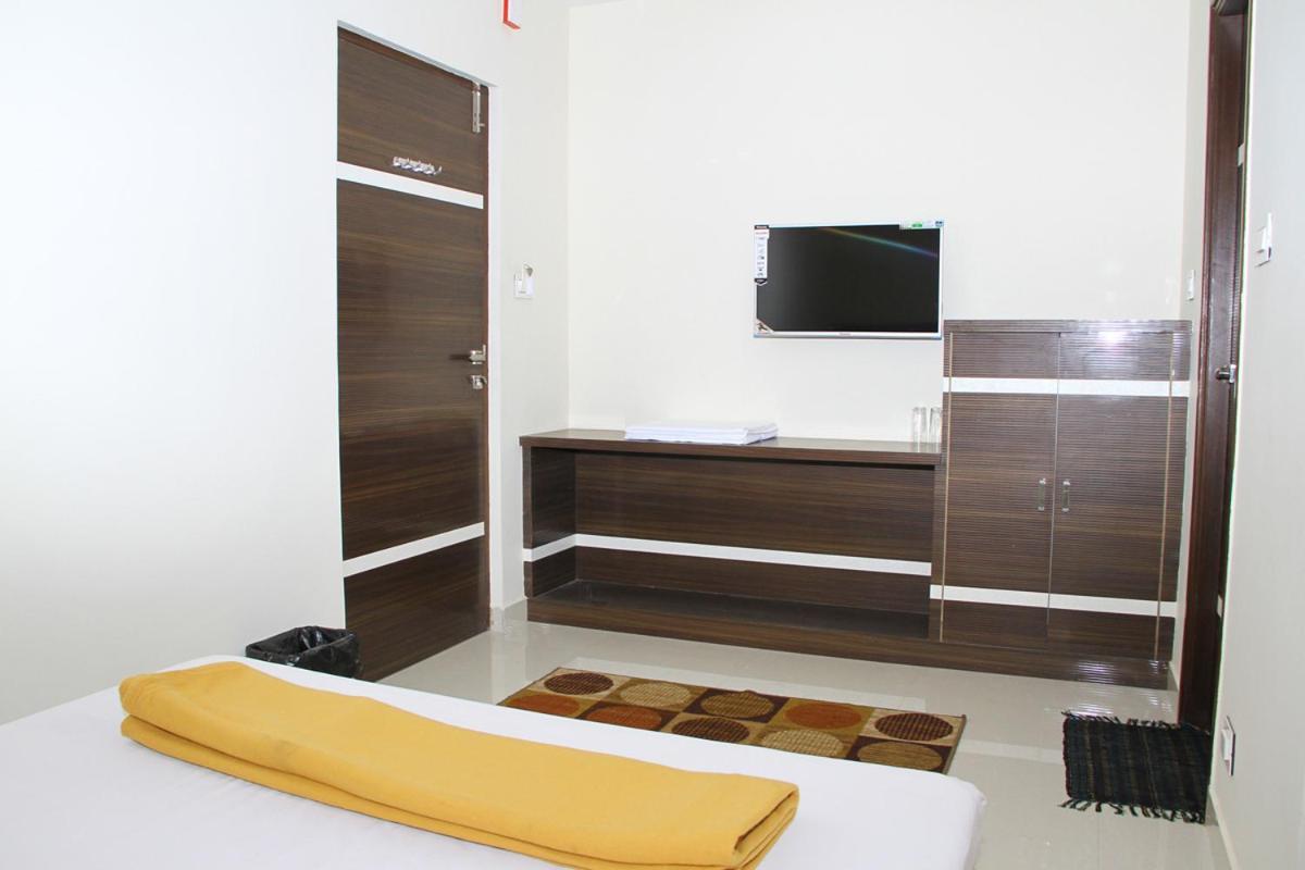 Mp Residency Hotell Kumbakonam Exteriör bild