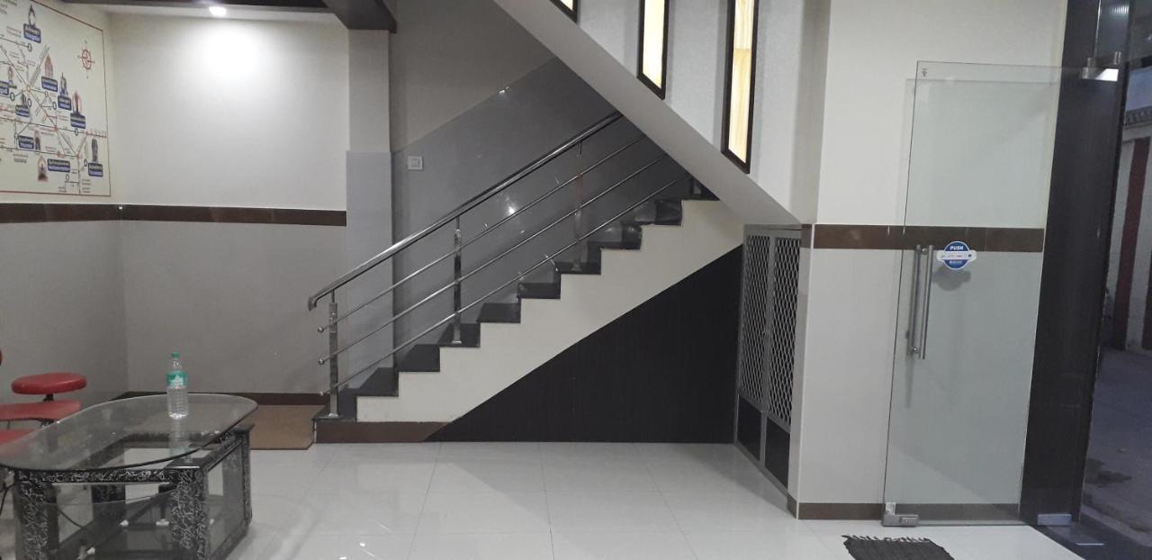 Mp Residency Hotell Kumbakonam Exteriör bild