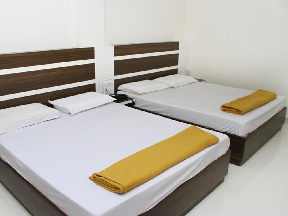 Mp Residency Hotell Kumbakonam Exteriör bild