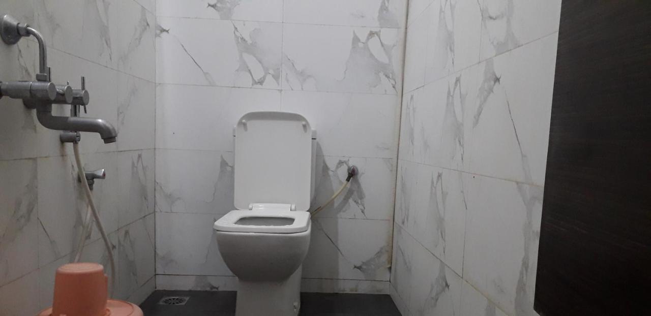 Mp Residency Hotell Kumbakonam Exteriör bild